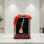 تندیس سه‌تار طلا